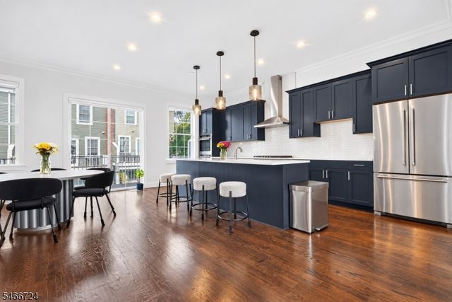 18 Parkside Ln, Teaneck Twp., NJ 07666