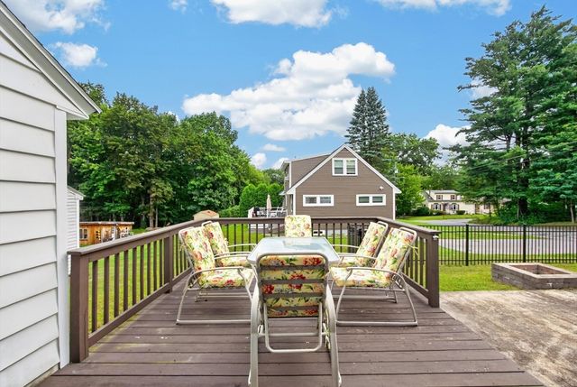 93 York Ave, Fitchburg, MA 01420