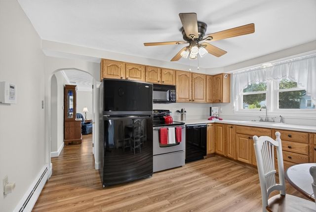 93 York Ave, Fitchburg, MA 01420
