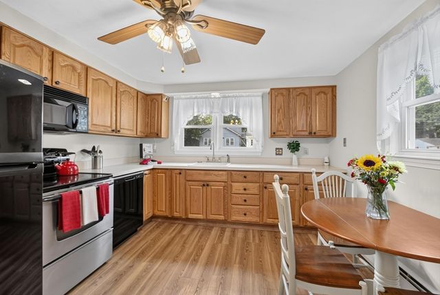 93 York Ave, Fitchburg, MA 01420