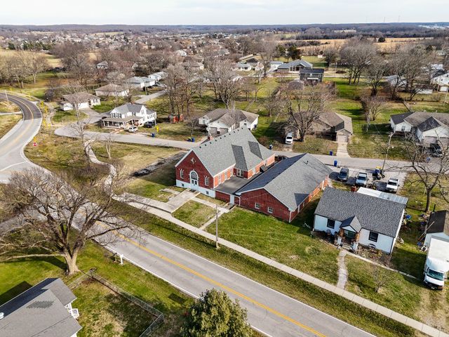 206 N Main Street, Rogersville, MO 65742