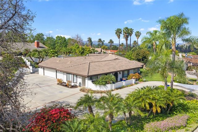 2429 Chauncy Place, Riverside, CA 92506