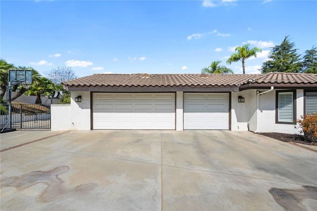 2429 Chauncy Place, Riverside, CA 92506