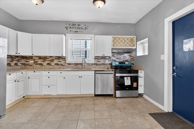 1 E 114th Street, Chicago, IL 60628