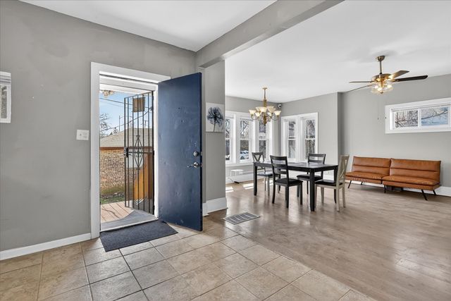 1 E 114th Street, Chicago, IL 60628