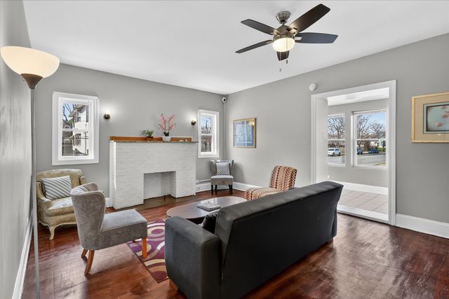 1 E 114th Street, Chicago, IL 60628