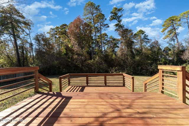 1908 Daphne Circle, Fayetteville, NC 28304