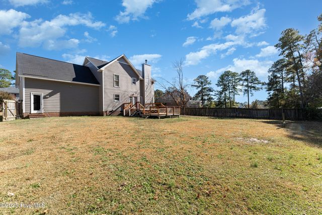 1908 Daphne Circle, Fayetteville, NC 28304