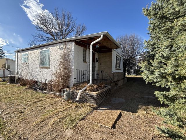 3502 DUNN AVE, Cheyenne, WY 82001