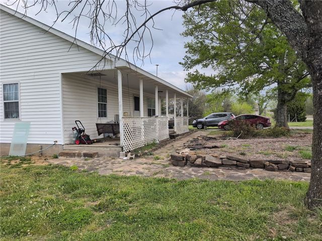 11109 S Old Cincinnati Road, Lincoln, AR 72744