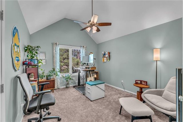 908 Easy Street, Lawrence, KS 66049