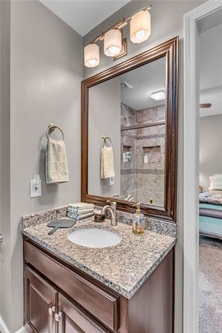 908 Easy Street, Lawrence, KS 66049