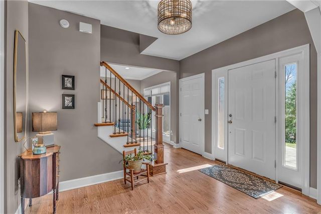 908 Easy Street, Lawrence, KS 66049