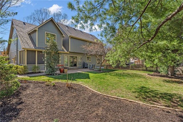 908 Easy Street, Lawrence, KS 66049
