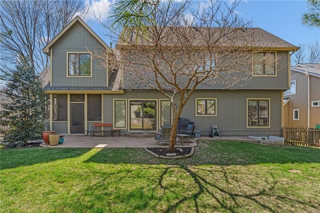 908 Easy Street, Lawrence, KS 66049