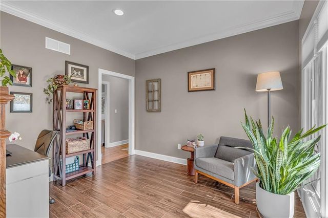 908 Easy Street, Lawrence, KS 66049