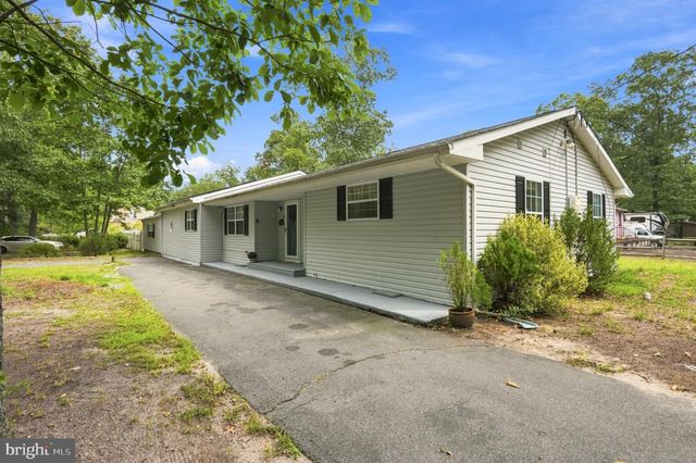 403 NEW HAMPSHIRE RD, Browns Mills, NJ 08015