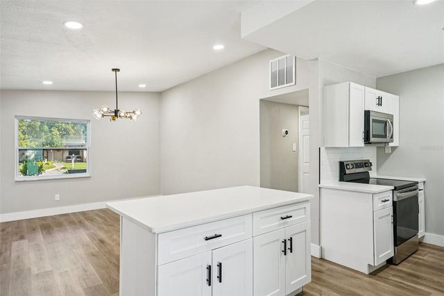 1706 W JEAN. STREET, Tampa, FL 33604