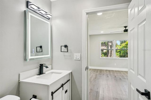 1706 W JEAN. STREET, Tampa, FL 33604