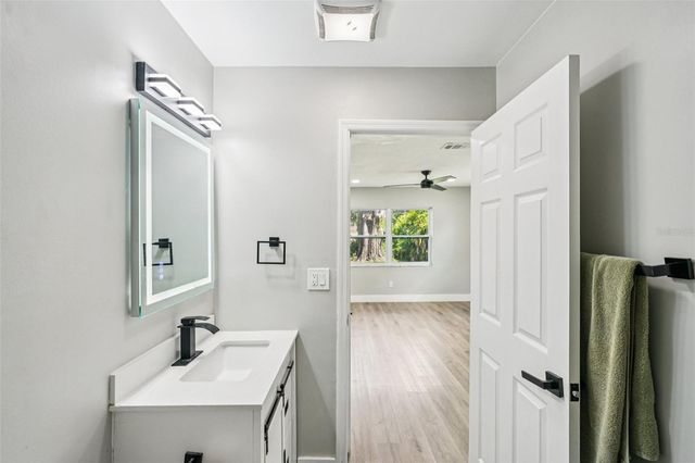 1706 W JEAN. STREET, Tampa, FL 33604