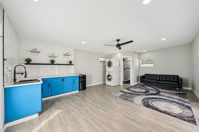 1706 W JEAN. STREET, Tampa, FL 33604