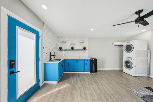 1706 W JEAN. STREET, Tampa, FL 33604