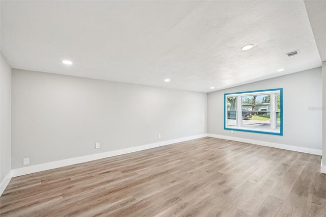 1706 W JEAN. STREET, Tampa, FL 33604