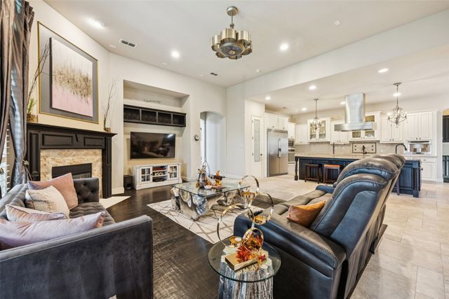 715 Simmons Road, Double Oak, TX 75077