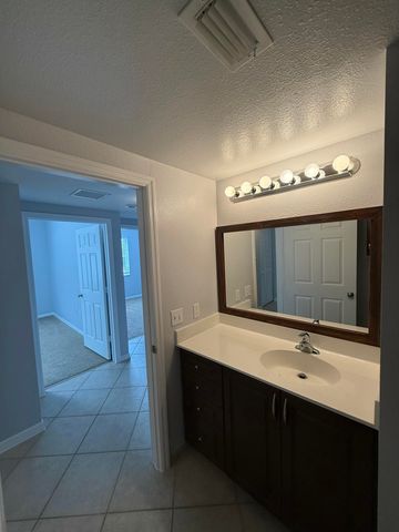 6386 Emerald Dunes Drive 201, West Palm Beach, FL 33411
