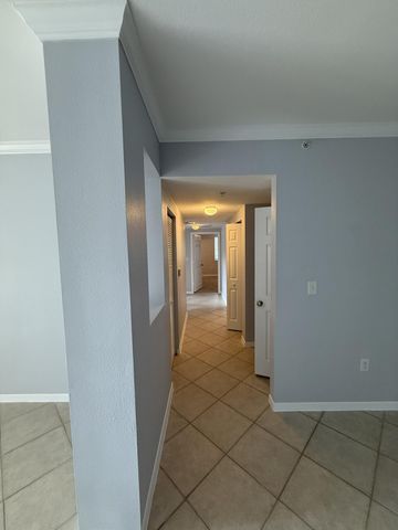 6386 Emerald Dunes Drive 201, West Palm Beach, FL 33411