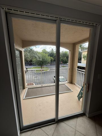 6386 Emerald Dunes Drive 201, West Palm Beach, FL 33411