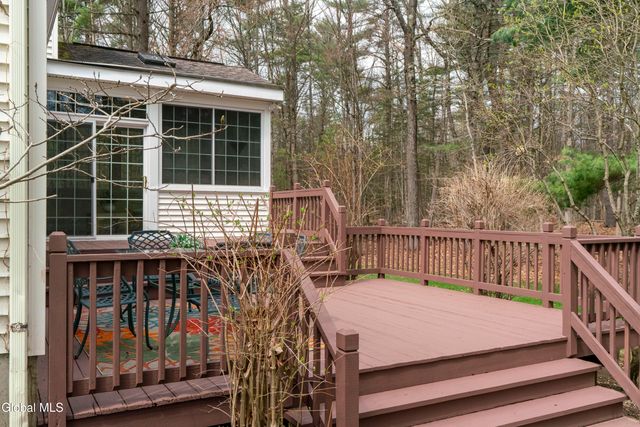 12 Preserve Way, Saratoga Springs, NY 12866