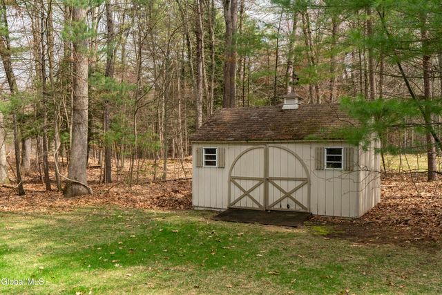 12 Preserve Way, Saratoga Springs, NY 12866
