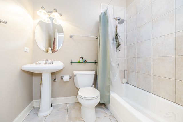 4425 N Racine Avenue 2N, Chicago, IL 60640