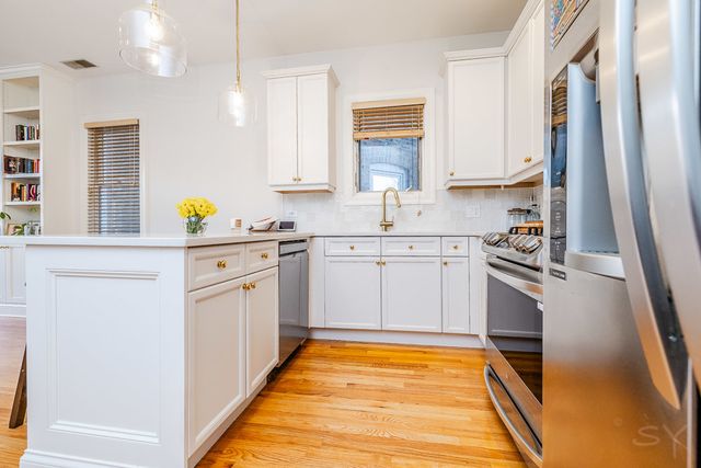 4425 N Racine Avenue 2N, Chicago, IL 60640