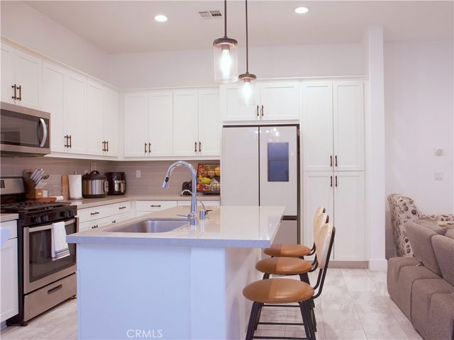 4172 Horvath 102, Corona, CA 92883