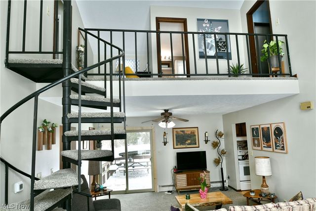 3894 Nelson Mosier Road, Leavittsburg, OH 44430