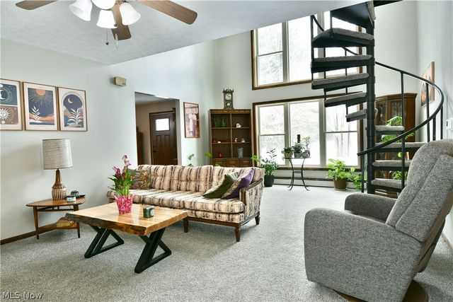 3894 Nelson Mosier Road, Leavittsburg, OH 44430