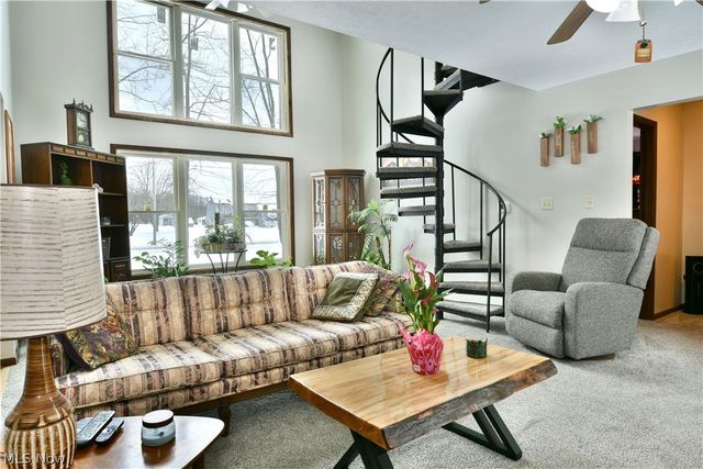 3894 Nelson Mosier Road, Leavittsburg, OH 44430