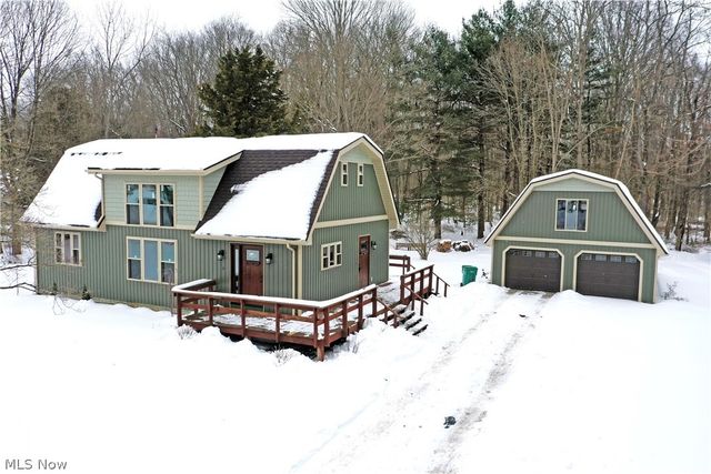 3894 Nelson Mosier Road, Leavittsburg, OH 44430