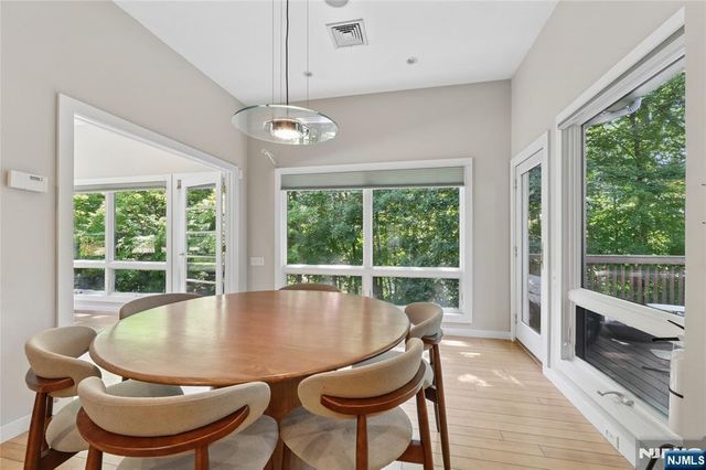 192 Stonehurst Drive, Tenafly, NJ 07670