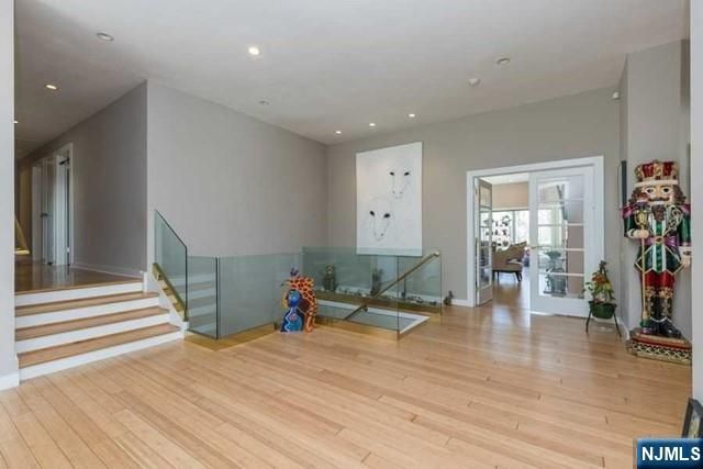 192 Stonehurst Drive, Tenafly, NJ 07670