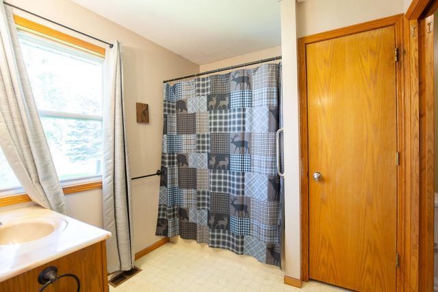 207 1st Avenue E, Milltown, WI 54858