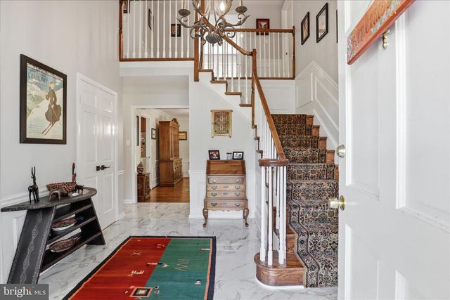 1034 WALKER MILL RD, Great Falls, VA 22066
