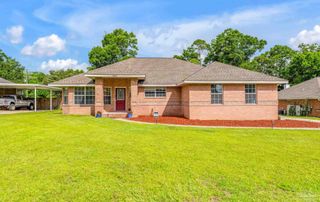 10687 Magnolia Ln, Lillian, AL 36549