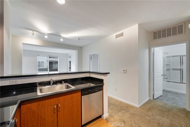 1801 E Katella 3130, Anaheim, CA 92805