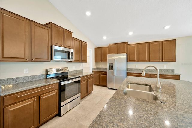 10207 CAKEBREAD LANE, Riverview, FL 33578