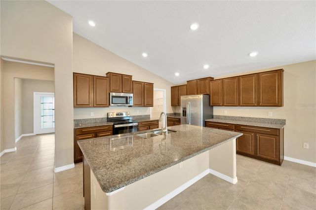 10207 CAKEBREAD LANE, Riverview, FL 33578