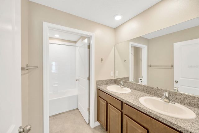 10207 CAKEBREAD LANE, Riverview, FL 33578