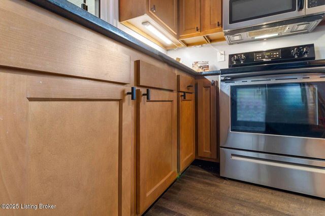 227 Cedar Grove Rd, Shepherdsville, KY 40165